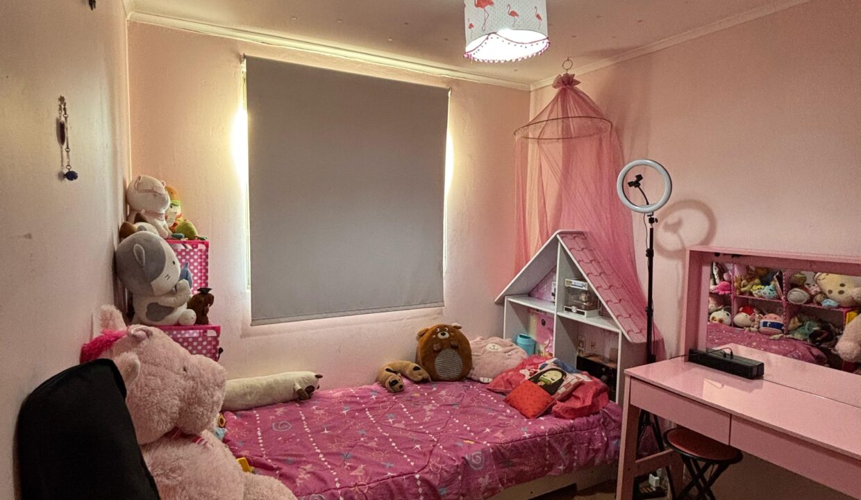 WhatsApp Image 2025-03-19 at 10.04.17